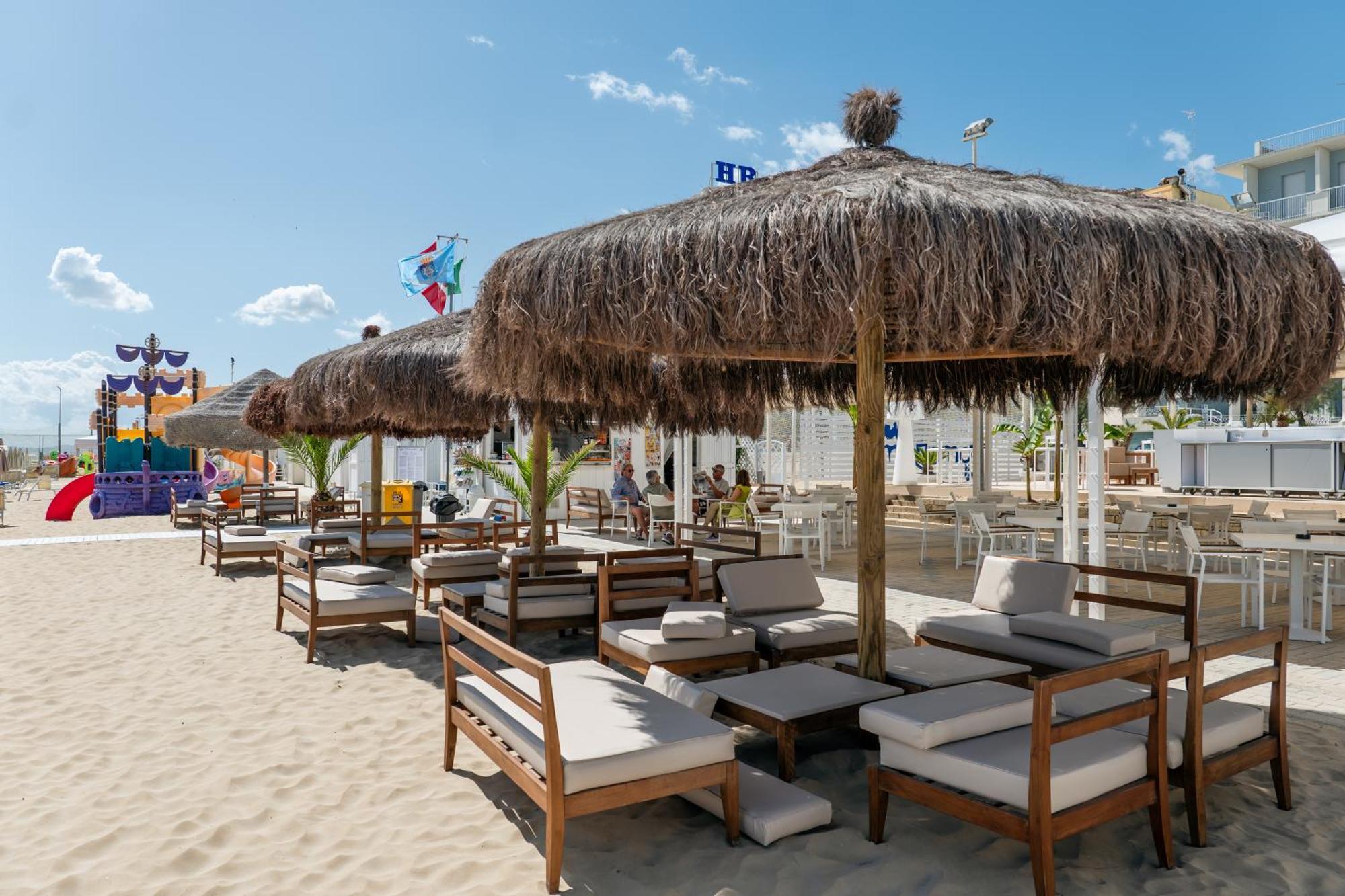 Hotel Continental Сенигаллия Экстерьер фото